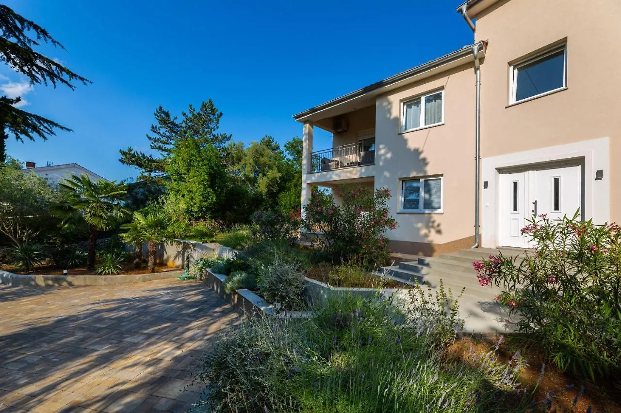 Apartment Nada 1 Malinska