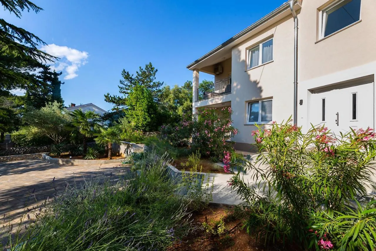 Apartment Nada 1 Malinska